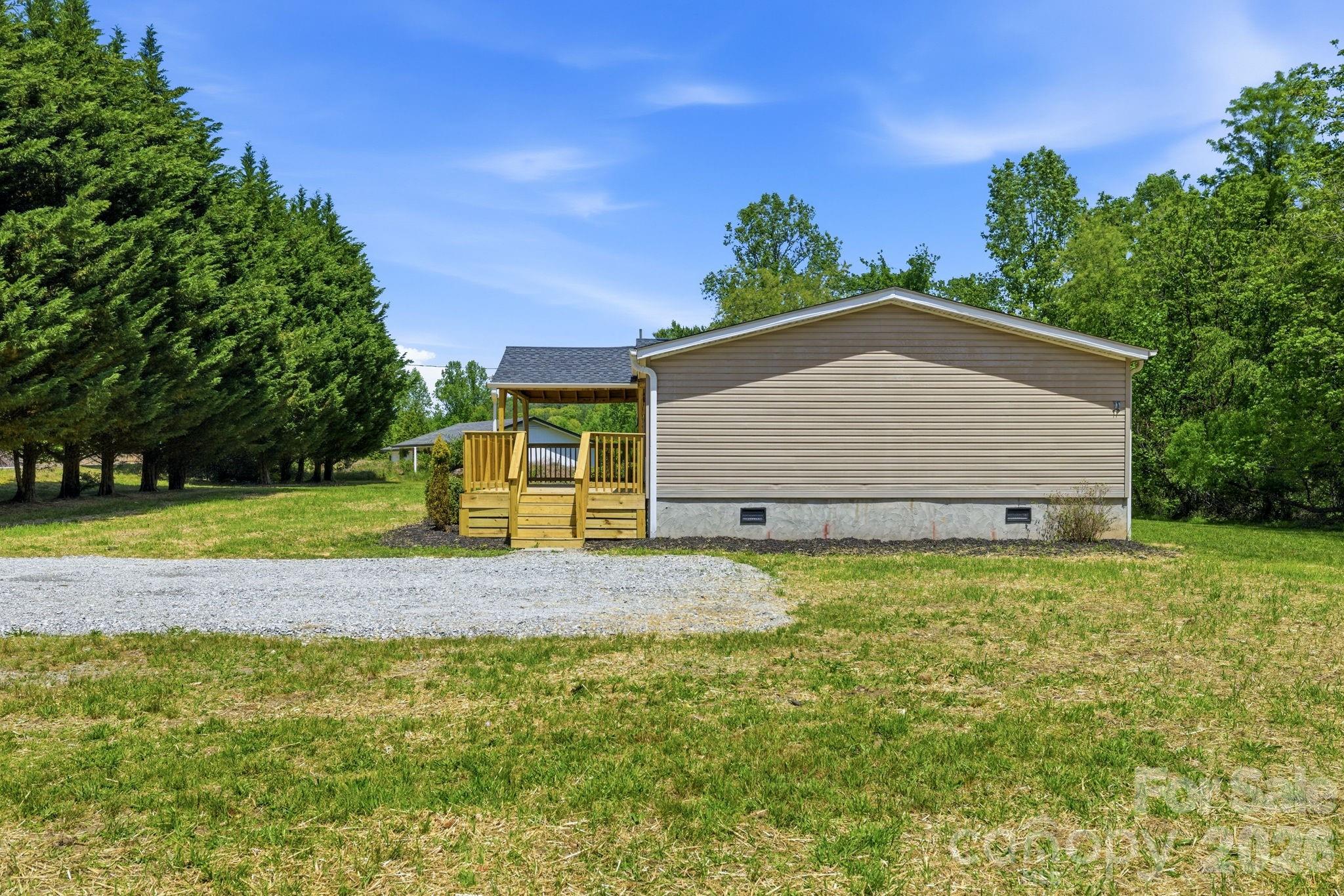 6490 Willow Road Hendersonville NC 28739