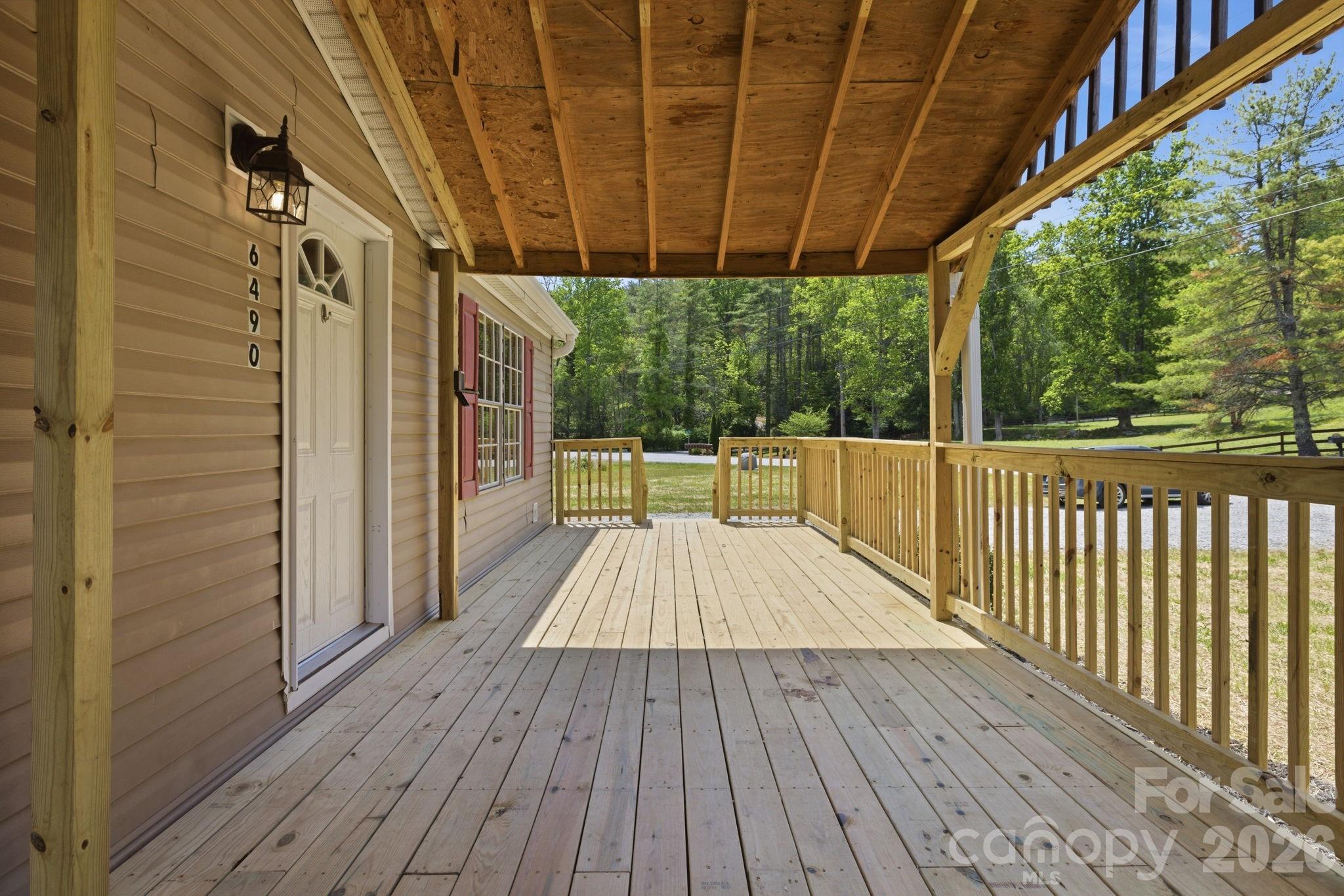 6490 Willow Road Hendersonville NC 28739
