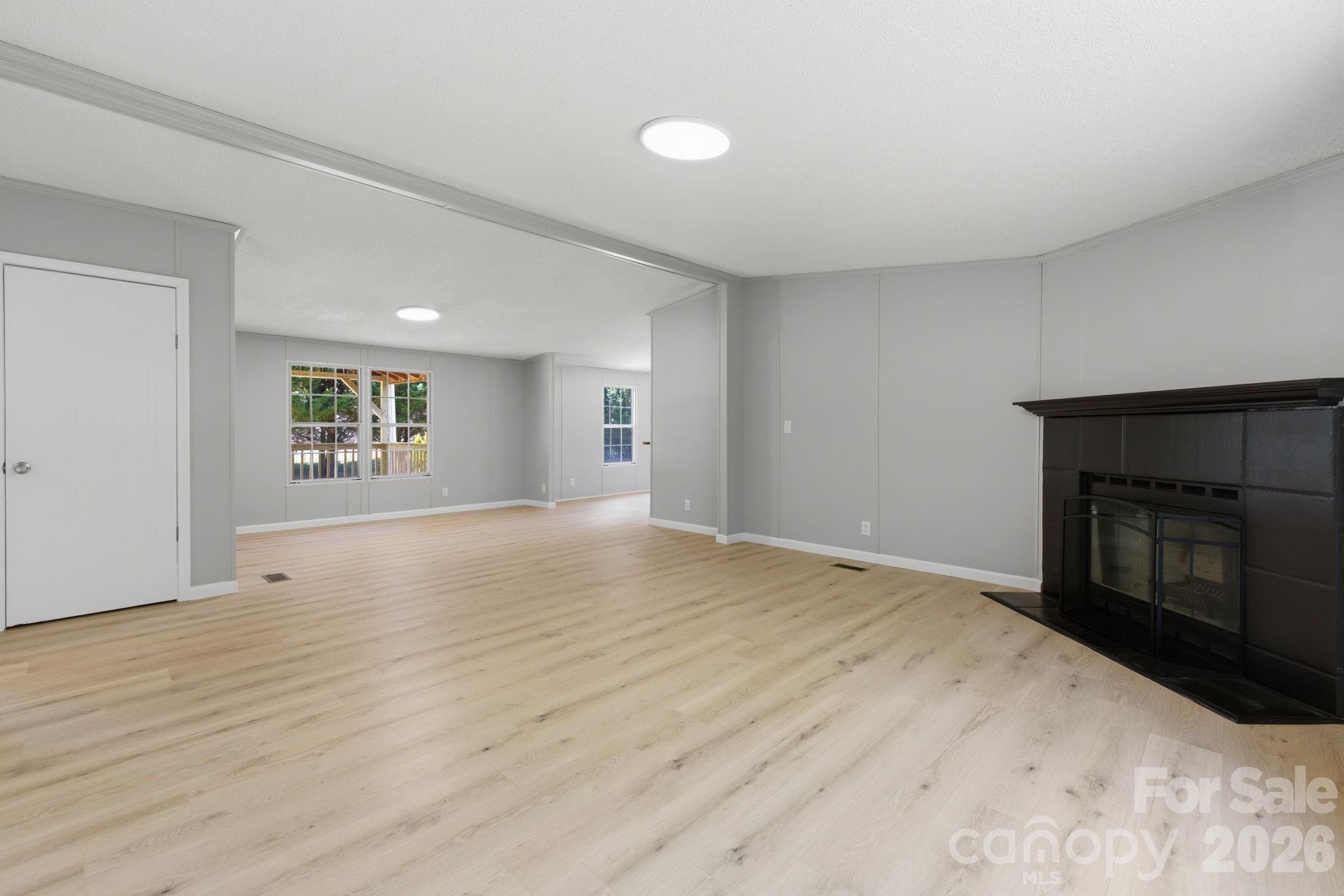 6490 Willow Road Hendersonville NC 28739