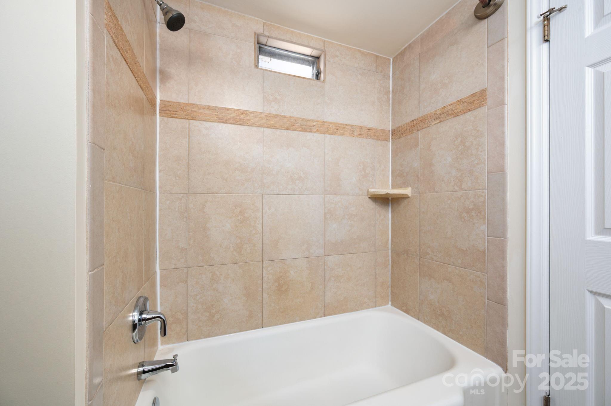 49 Pinedale Road Asheville NC 28805