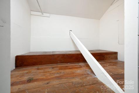 49 Pinedale Road Asheville NC 28805