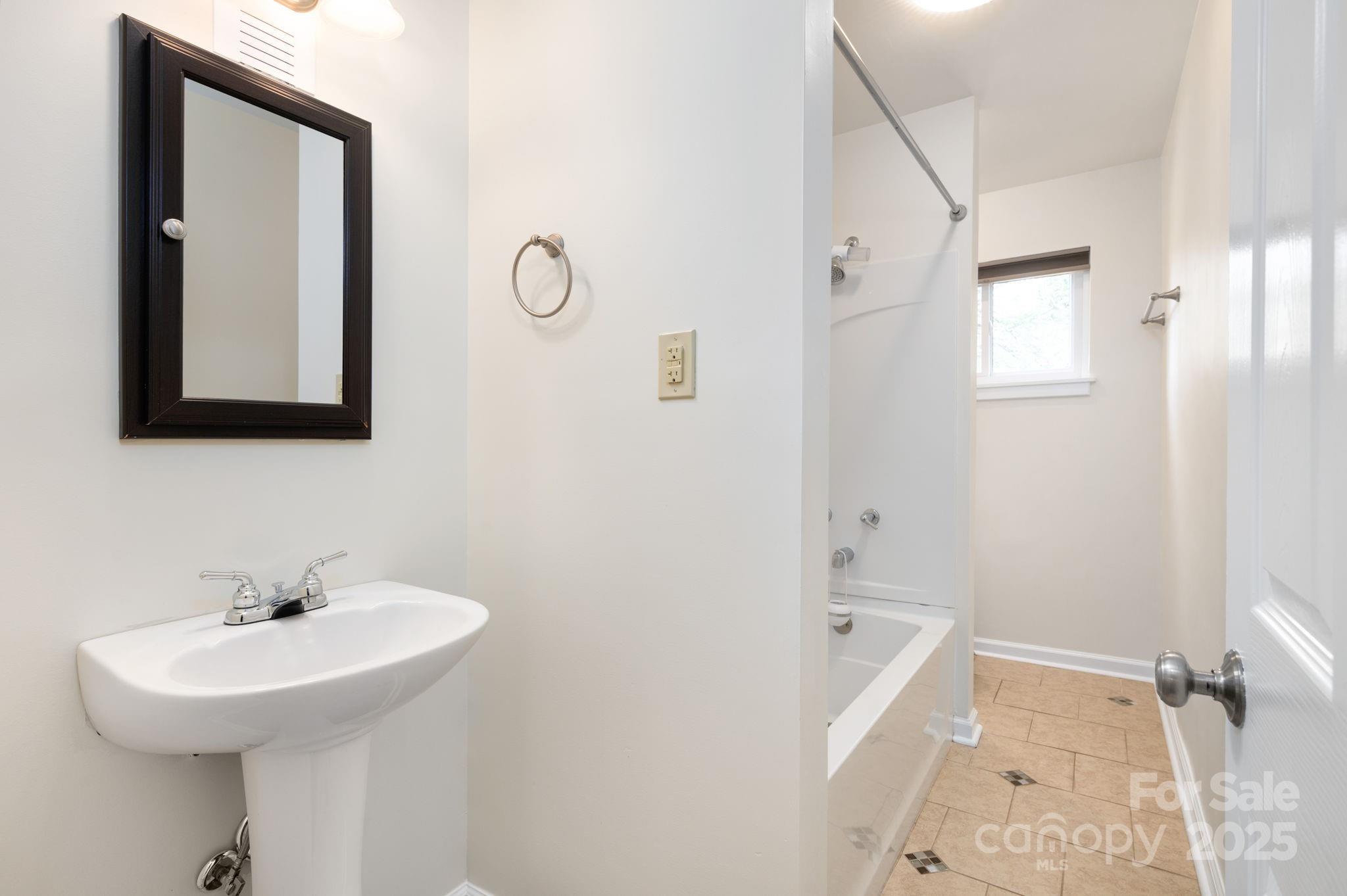 49 Pinedale Road Asheville NC 28805