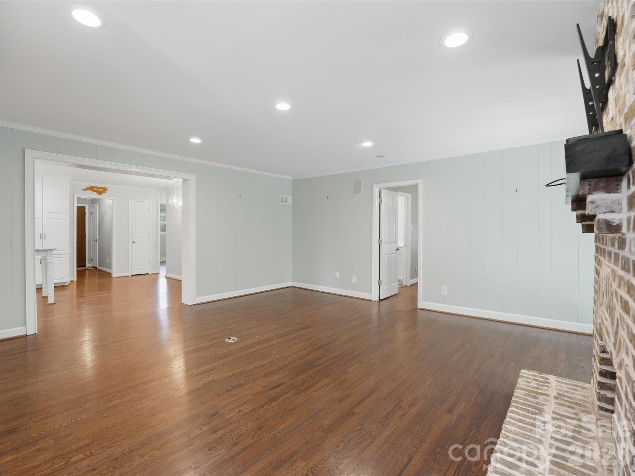 814 Twin Oaks Road Davidson NC 28036