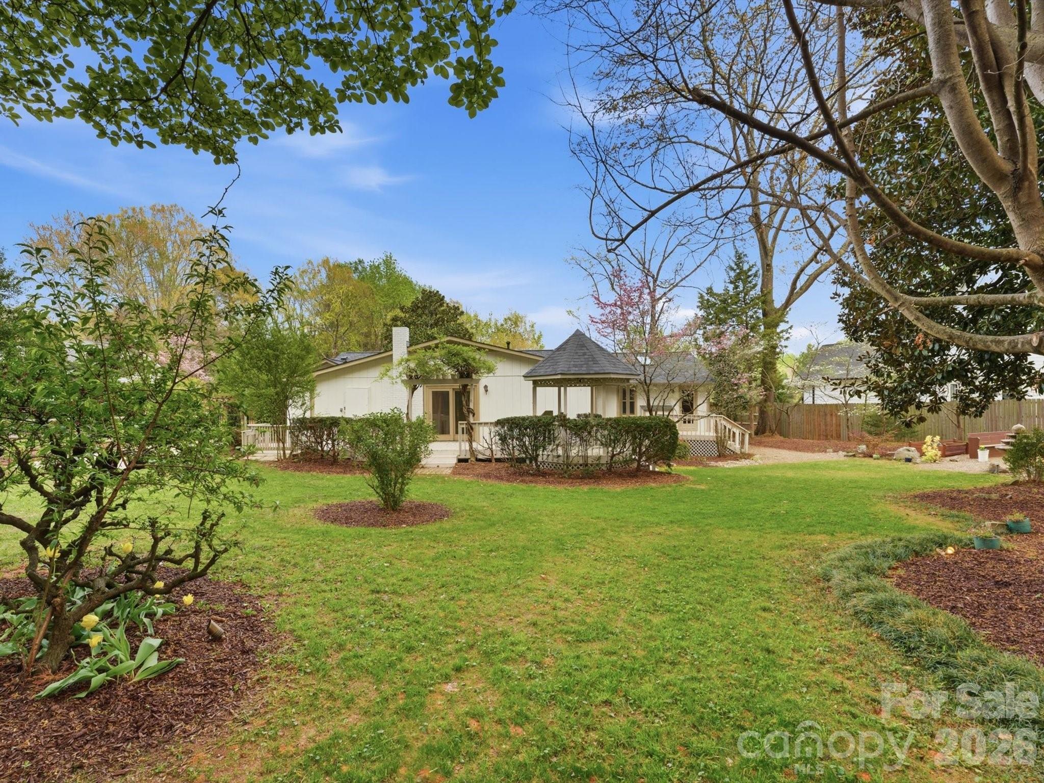 814 Twin Oaks Road Davidson NC 28036