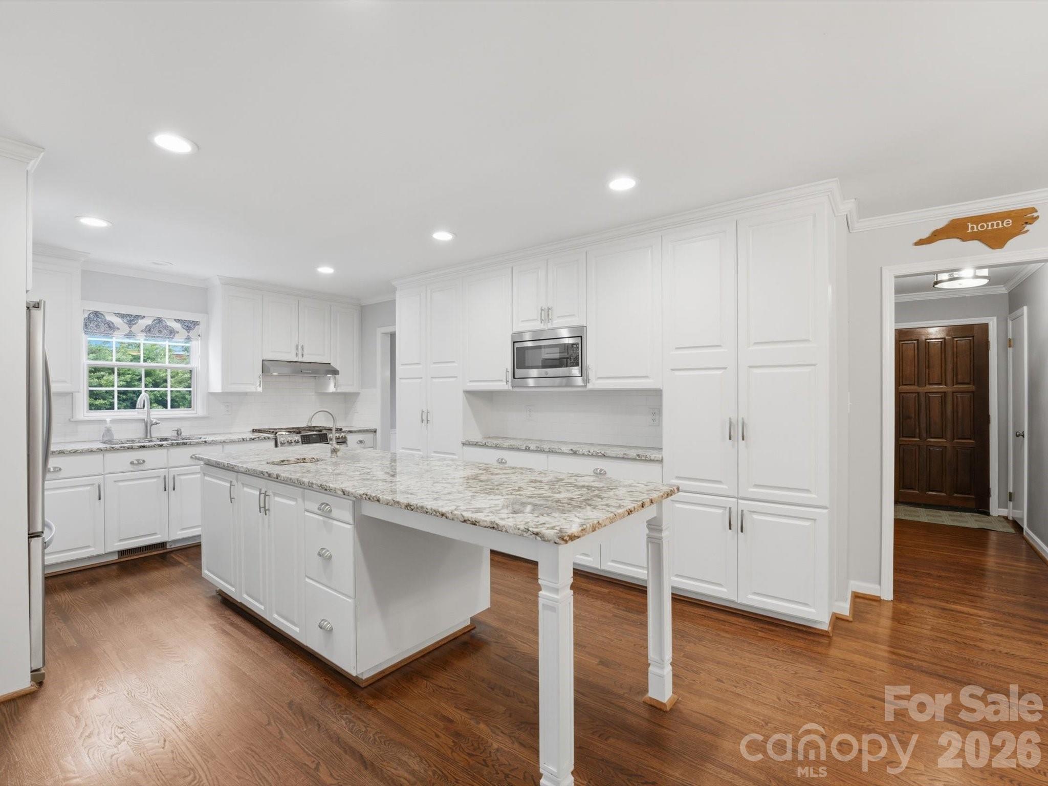 814 Twin Oaks Road Davidson NC 28036