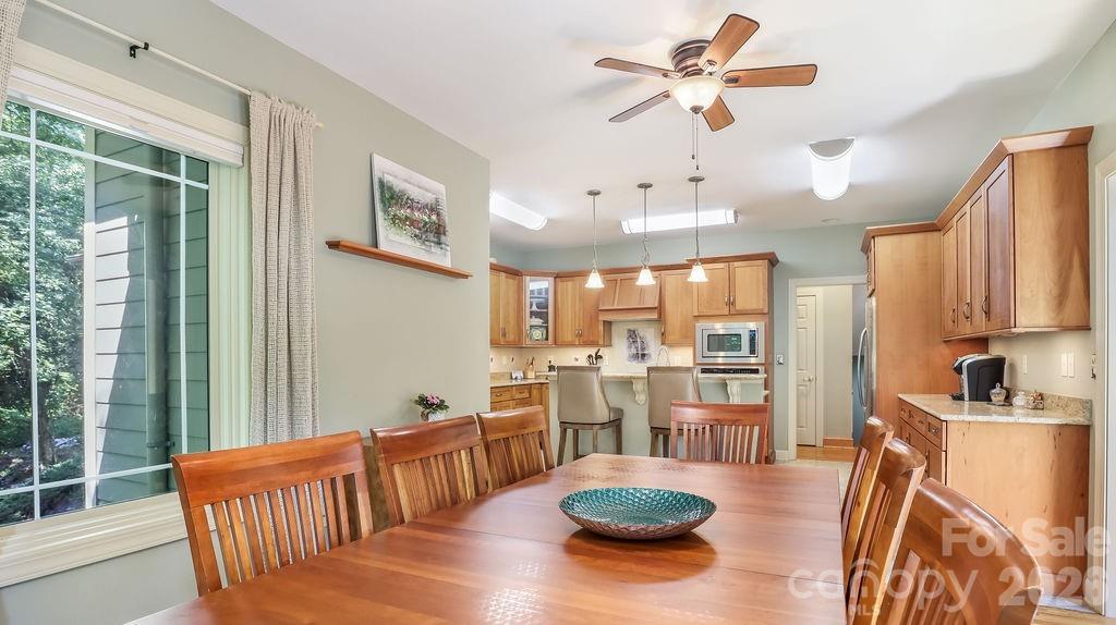301 Gateway Drive Hendersonville NC 28739