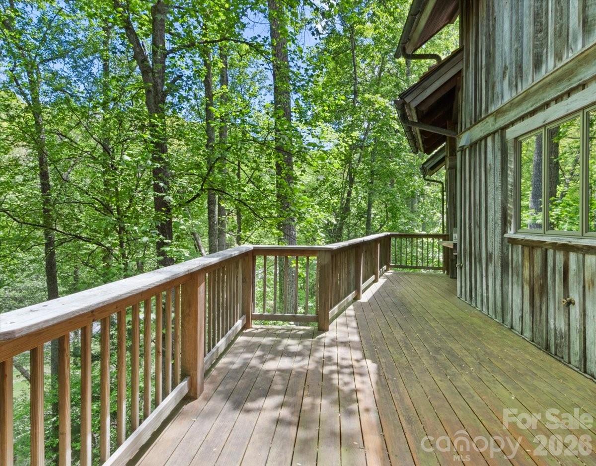 56 Spring House Drive Burnsville NC 28714