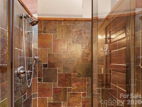 56 Spring House Drive Burnsville NC 28714