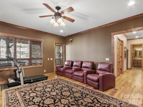56 Spring House Drive Burnsville NC 28714