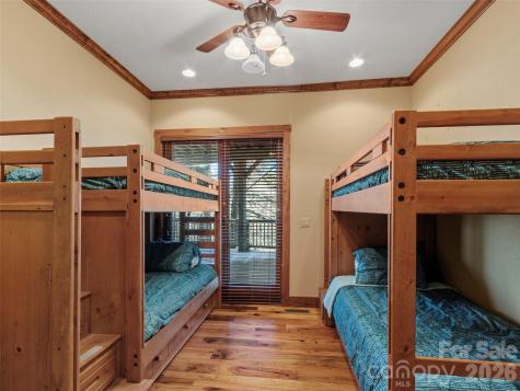 56 Spring House Drive Burnsville NC 28714