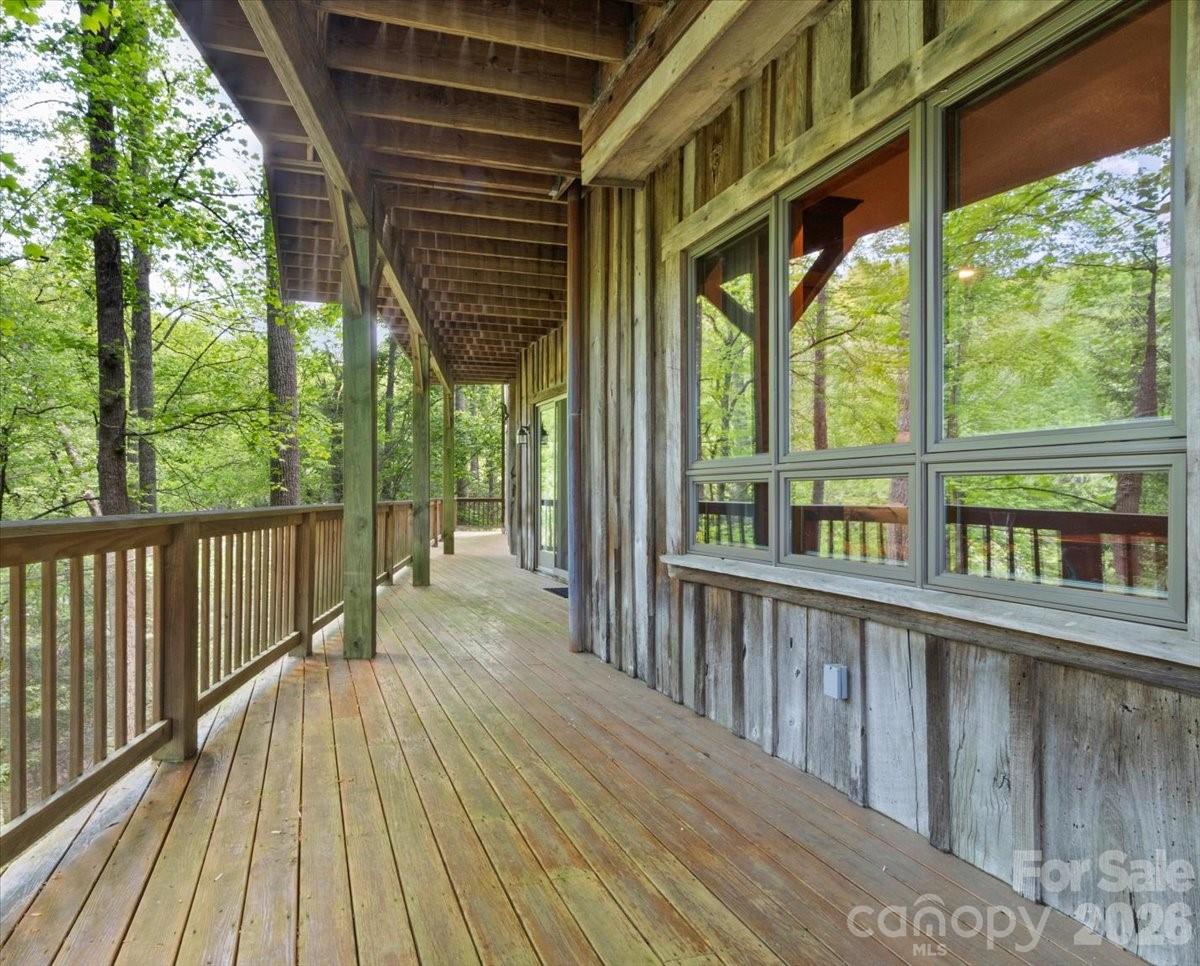 56 Spring House Drive Burnsville NC 28714