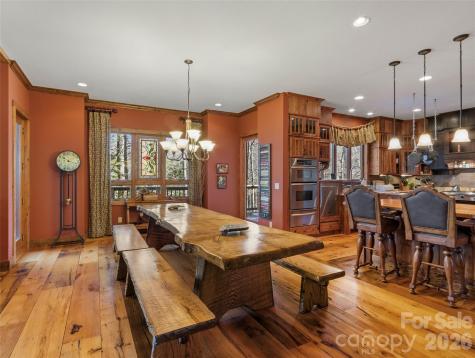 56 Spring House Drive Burnsville NC 28714