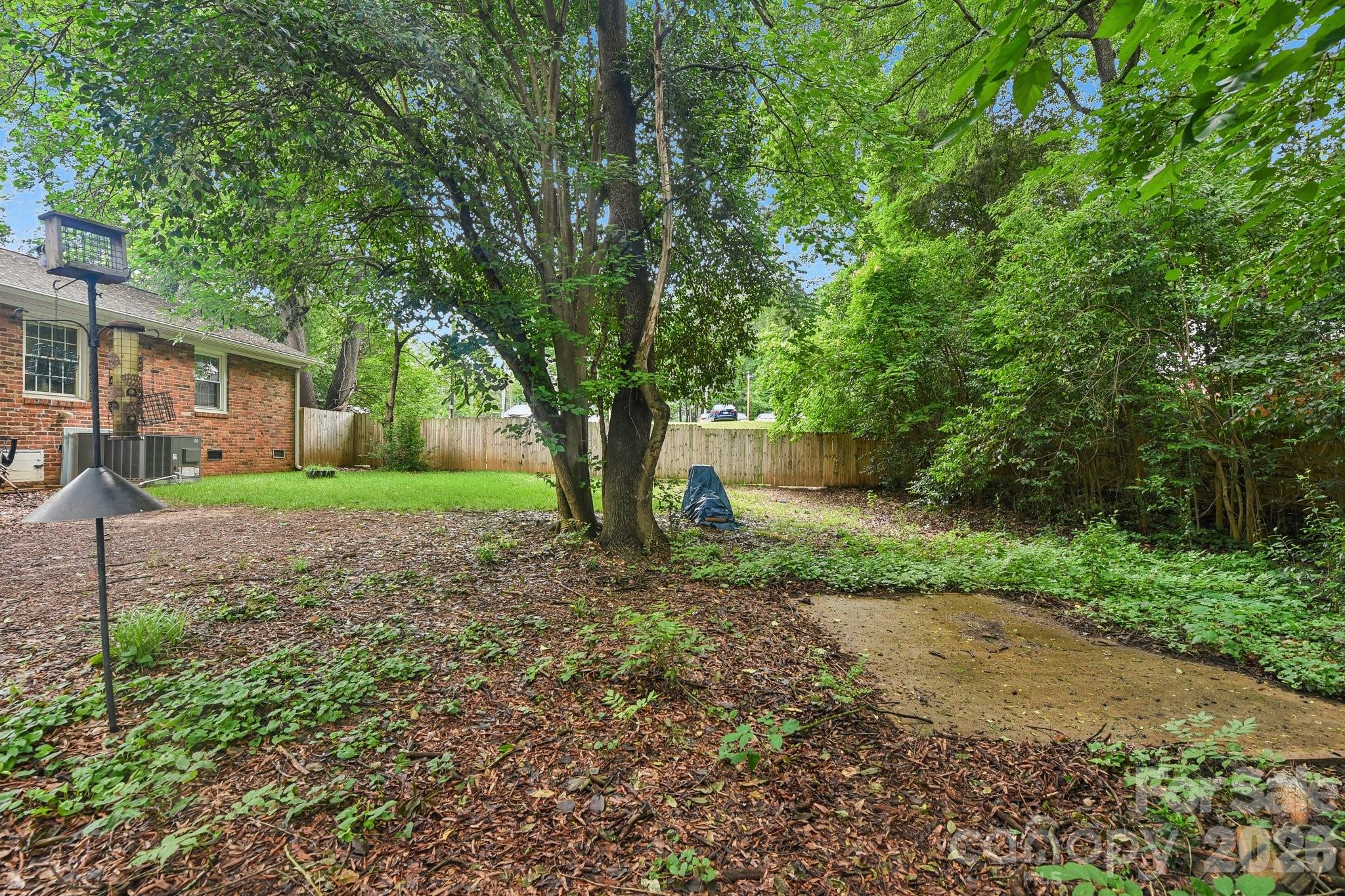 933 Clanton Road Charlotte NC 28217