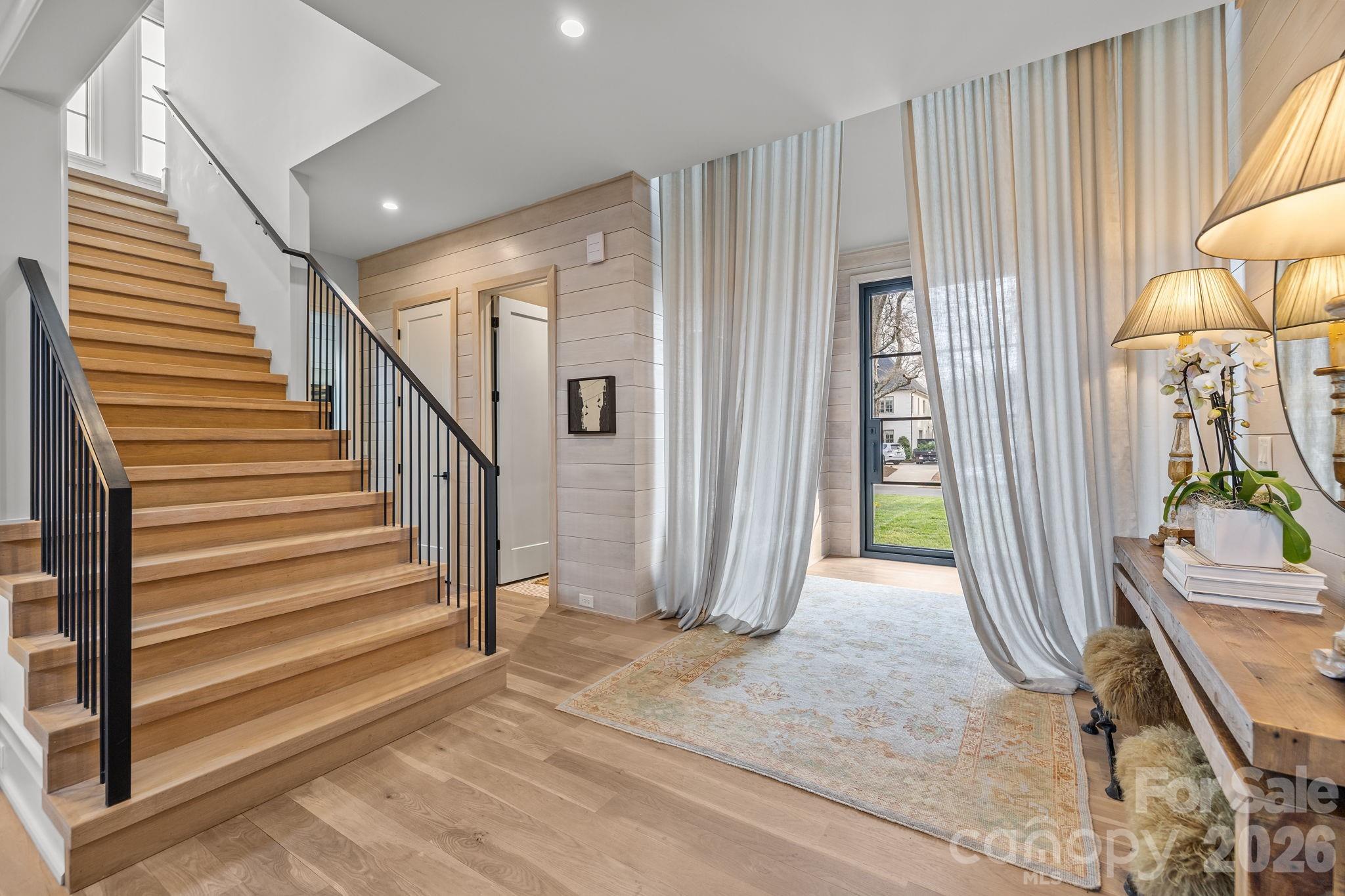 1344 Biltmore Drive Charlotte NC 28207