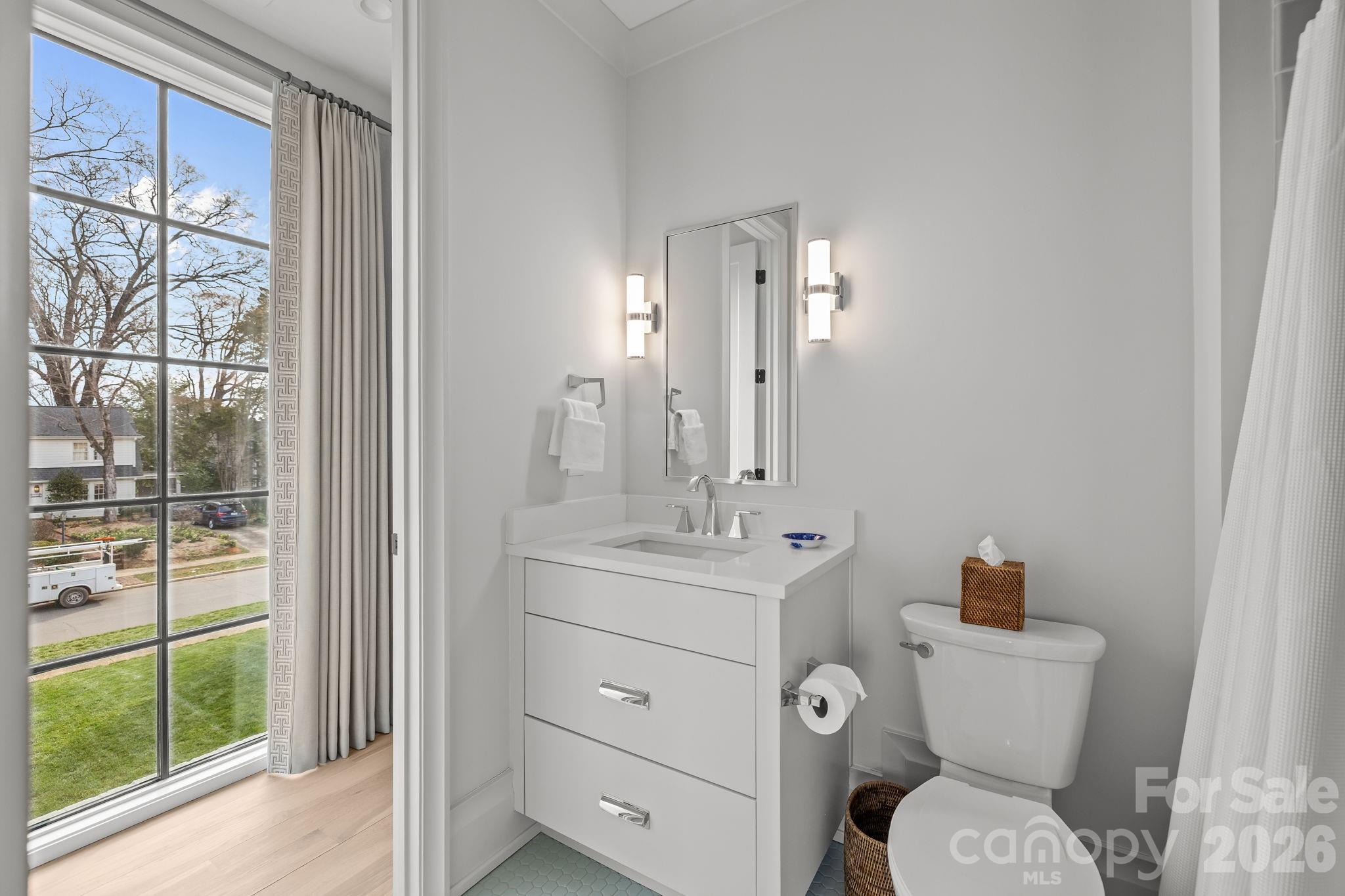 1344 Biltmore Drive Charlotte NC 28207