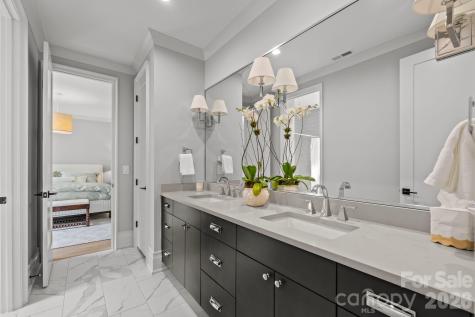 1344 Biltmore Drive Charlotte NC 28207