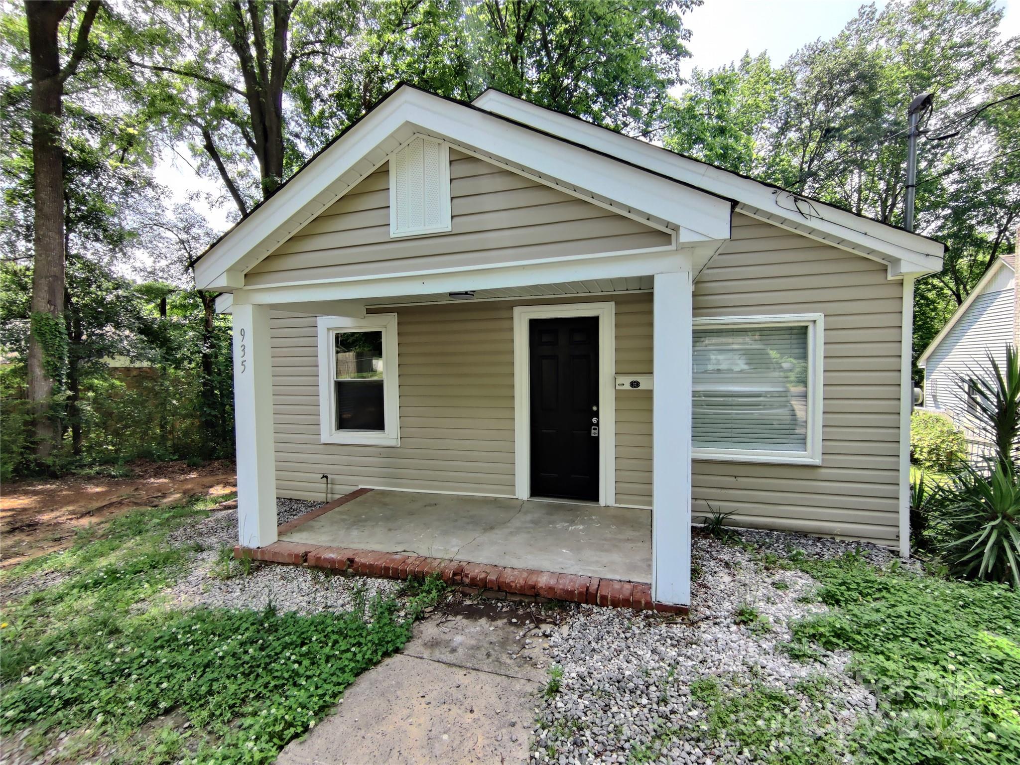 935 S Chestnut Street Gastonia NC 28054