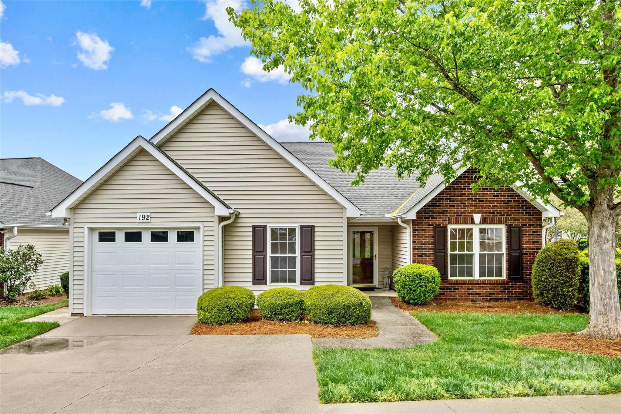 192 Oak Village Parkway Mooresville NC 28117