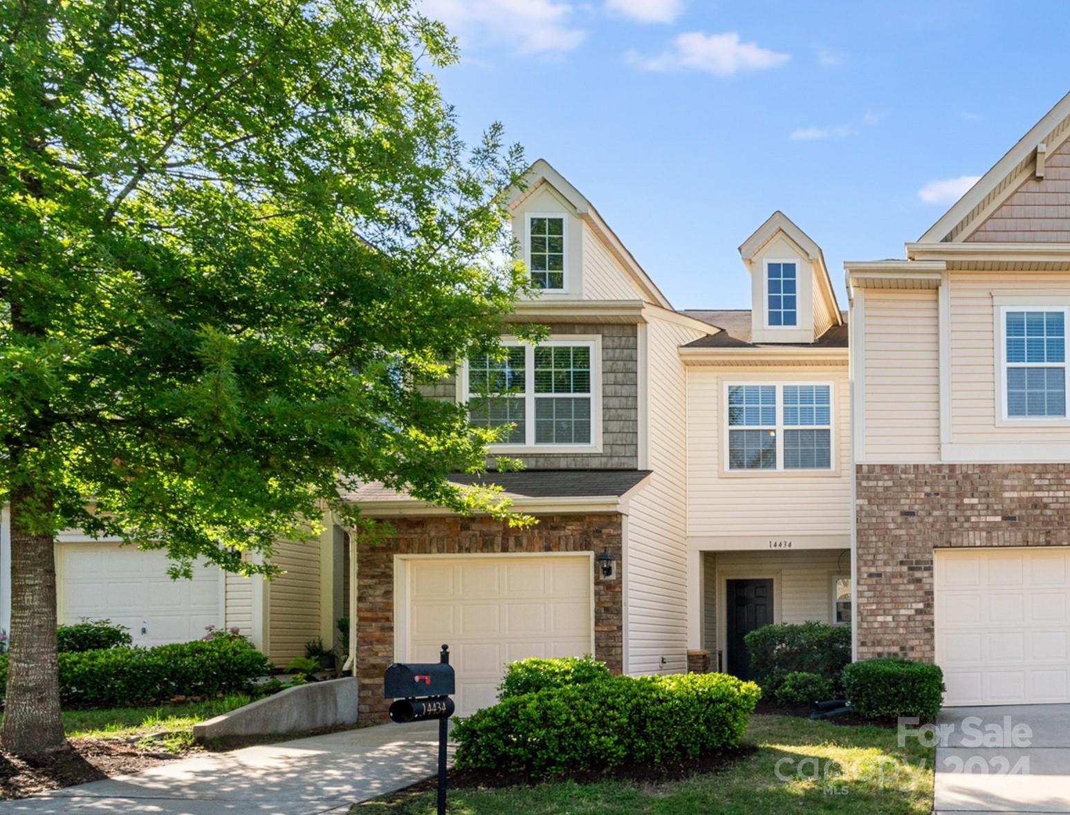 14434 Glendon Hall Lane Charlotte NC 28262