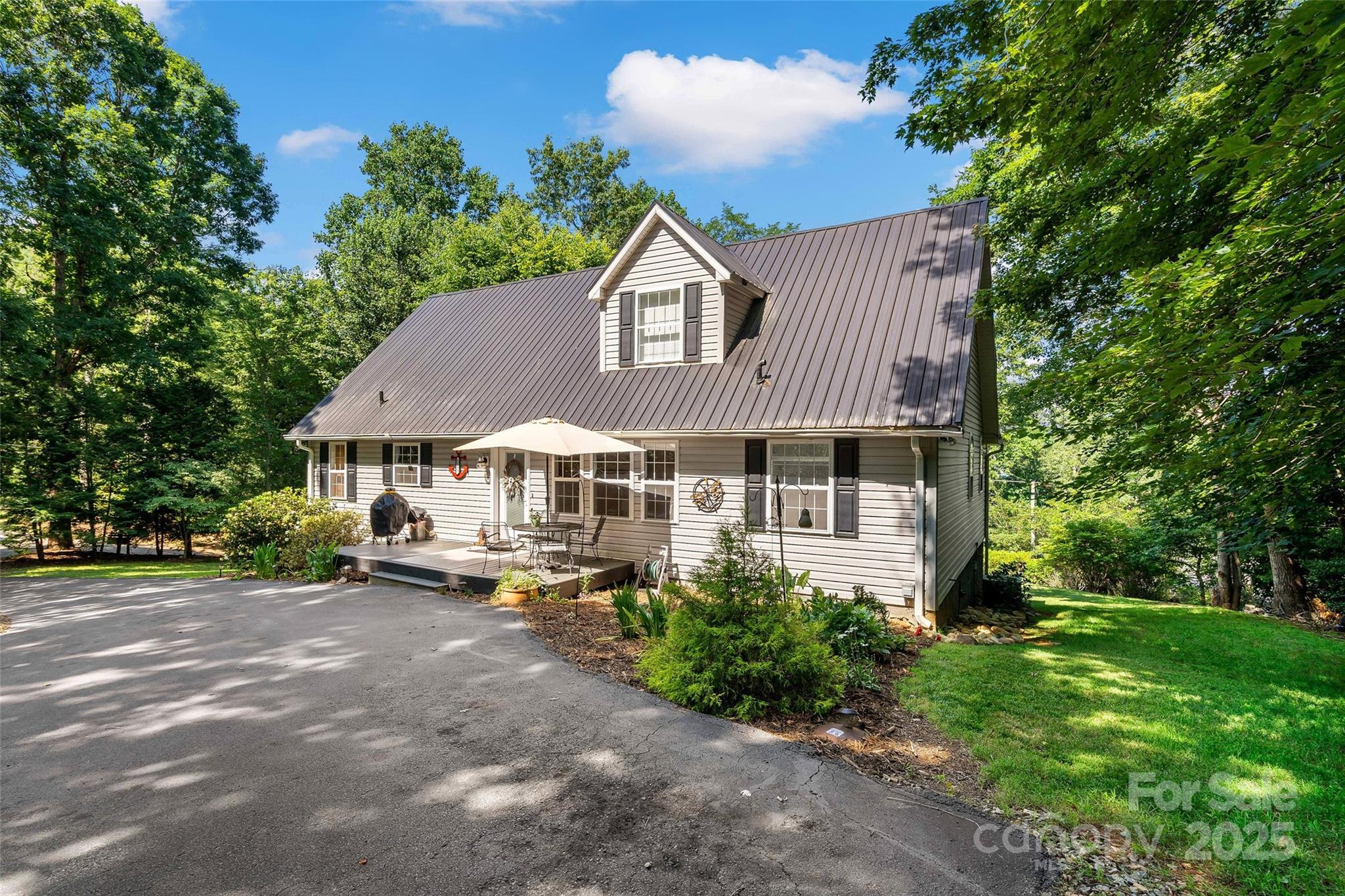 1181 Forest Lake Heights Drive Nebo NC 28761