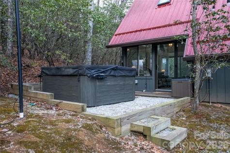 207 Unvquolad Court Brevard NC 28712