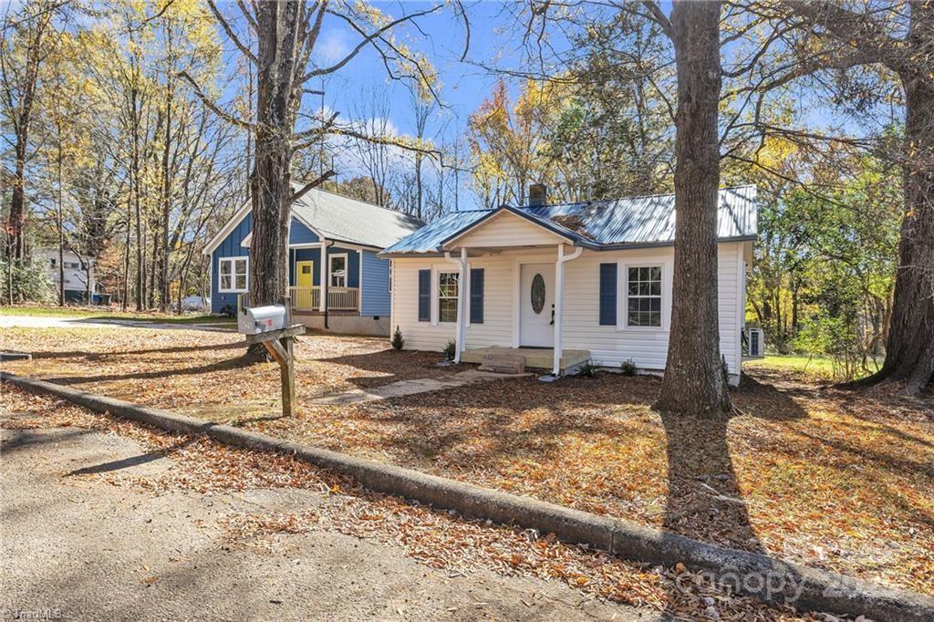 1125 Wilmington Avenue Statesville NC 28677