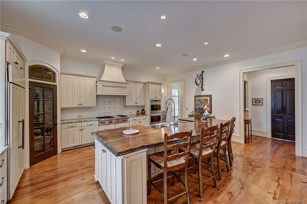 2336 Providence Road Charlotte NC 28211