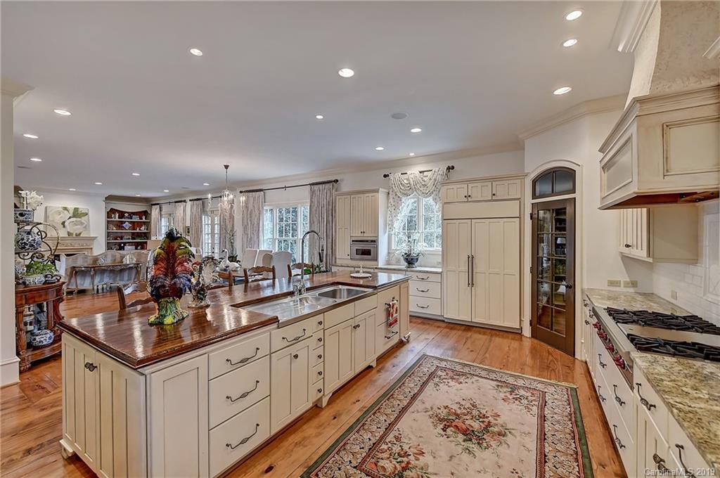 2336 Providence Road Charlotte NC 28211