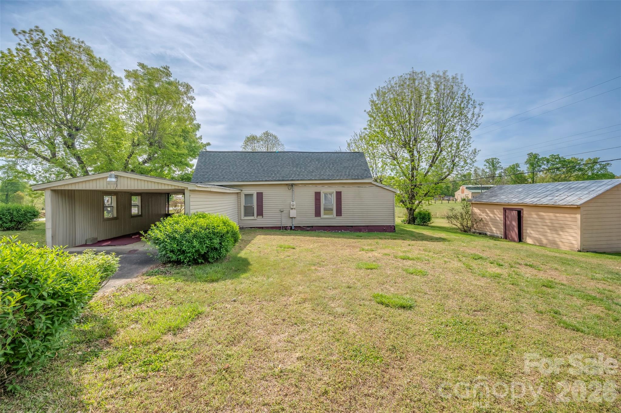 504 Old Henrietta Road Forest City NC 28043