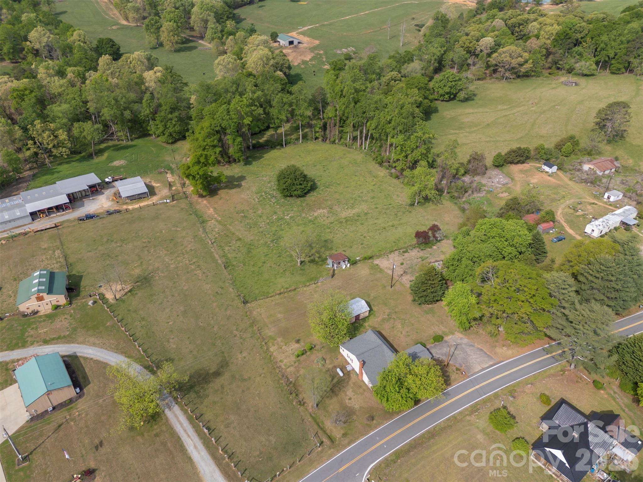 504 Old Henrietta Road Forest City NC 28043