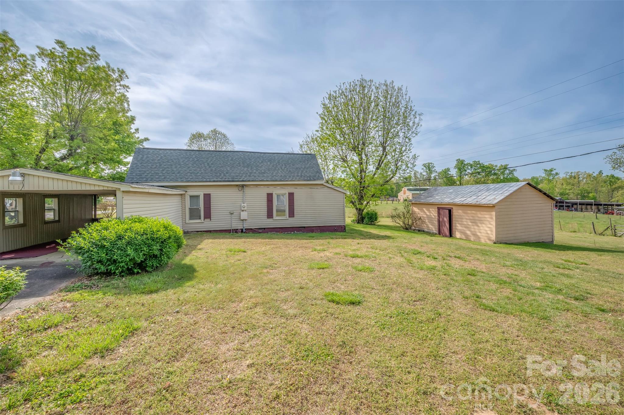 504 Old Henrietta Road Forest City NC 28043