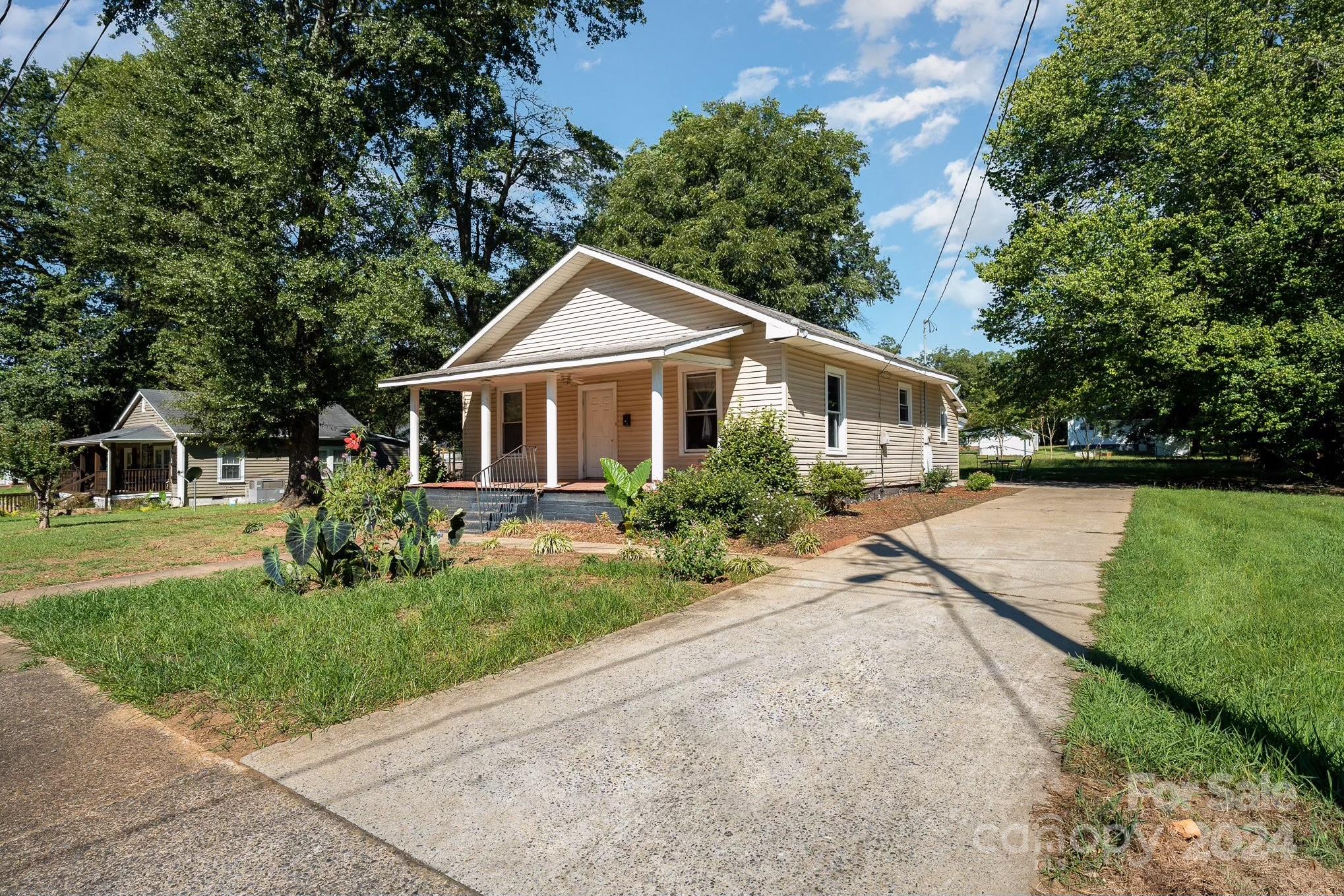 1113 Earl Street Shelby NC 28150