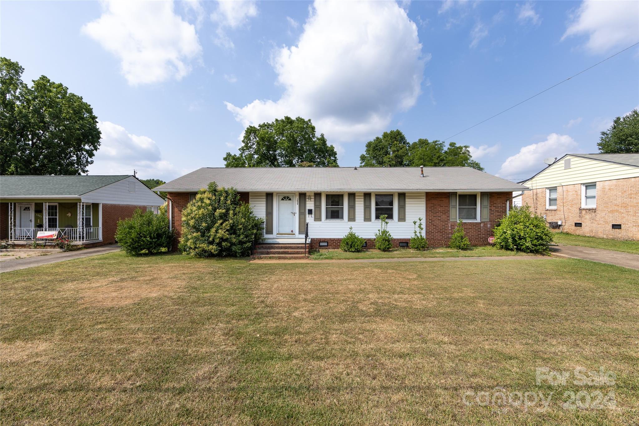 3829 Shamrock Drive Charlotte NC 28215