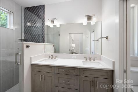 5 Orrinel Way Asheville NC 28806