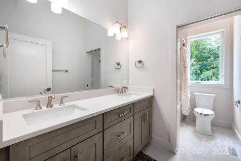 5 Orrinel Way Asheville NC 28806