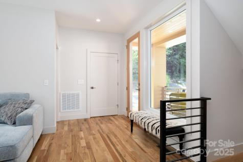 5 Orrinel Way Asheville NC 28806