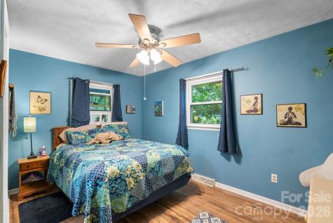 105 7th Street Black Mountain NC 28711