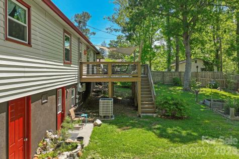 105 7th Street Black Mountain NC 28711