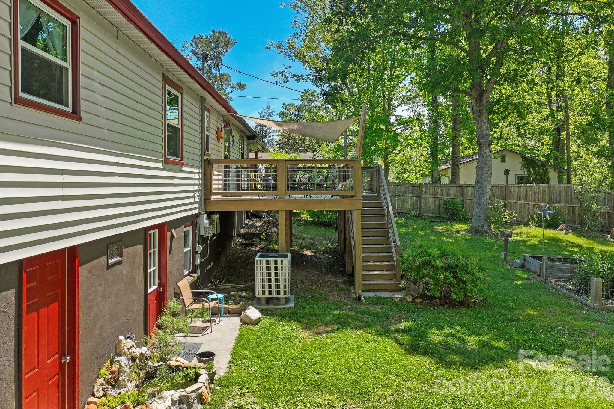 105 7th Street Black Mountain NC 28711