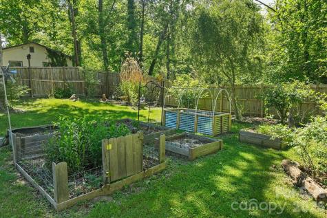 105 7th Street Black Mountain NC 28711