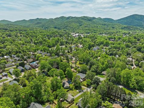 105 7th Street Black Mountain NC 28711