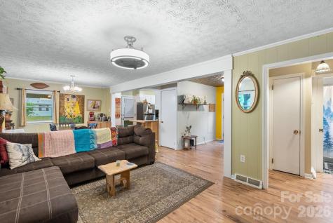105 7th Street Black Mountain NC 28711