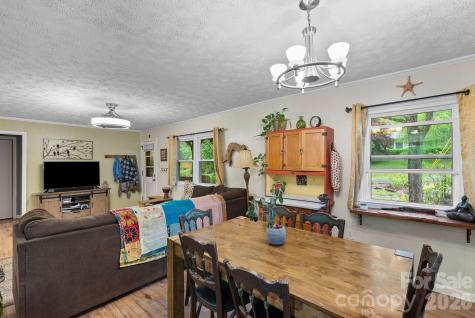 105 7th Street Black Mountain NC 28711