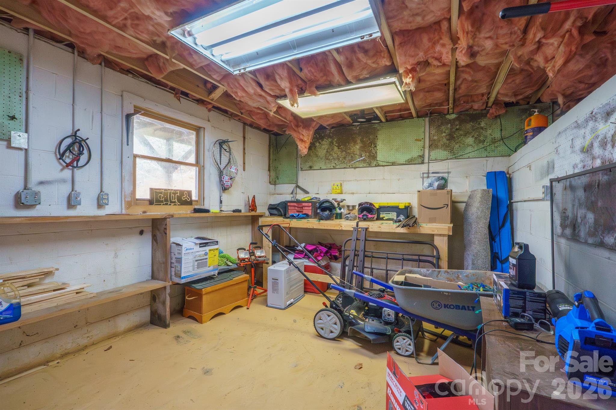 2090 Zacks Fork Road Lenoir NC 28645