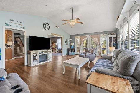 2090 Zacks Fork Road Lenoir NC 28645