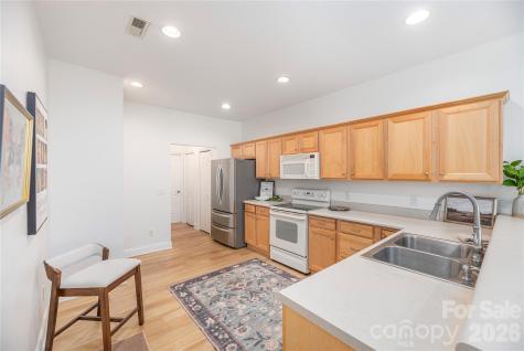 122 Outlook Circle Swannanoa NC 28778
