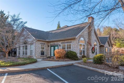 122 Outlook Circle Swannanoa NC 28778