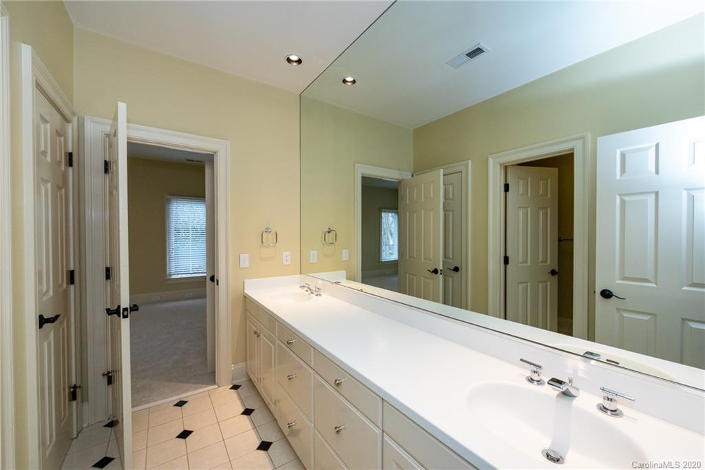 4300 Cameron Oaks Drive Charlotte NC 28211