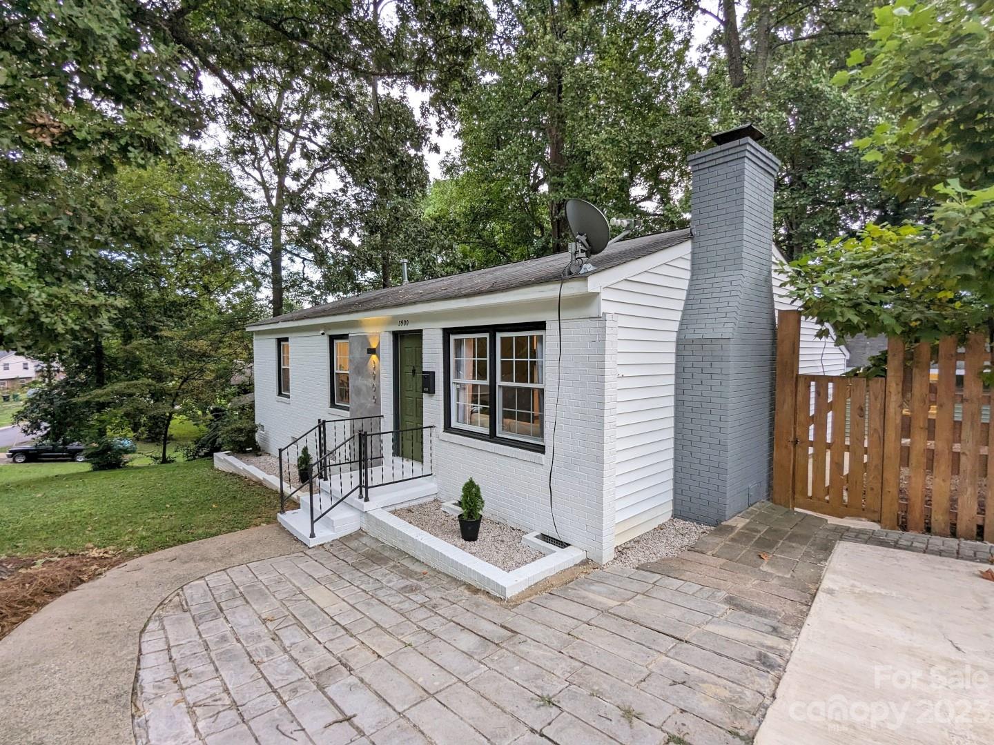 3900 Dunwoody Drive Charlotte NC 28215