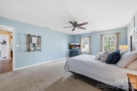 242 Windsor Forest Circle Fletcher NC 28732